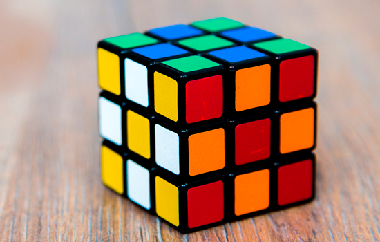 Rubiks_550x350